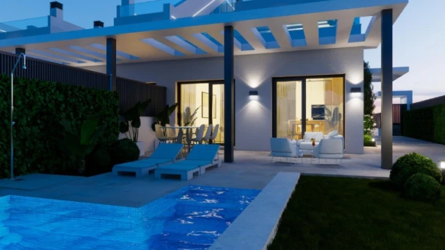 Откройте для себя свою мечтательную виллу у моря на берегу Средиземного моря!