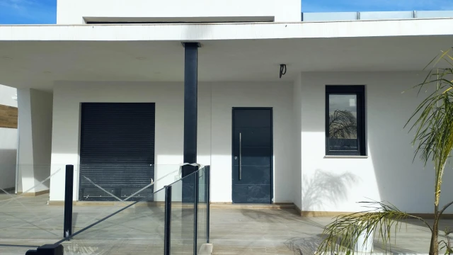 Новостройки в Мурсии: просторные дома в Фортуне.