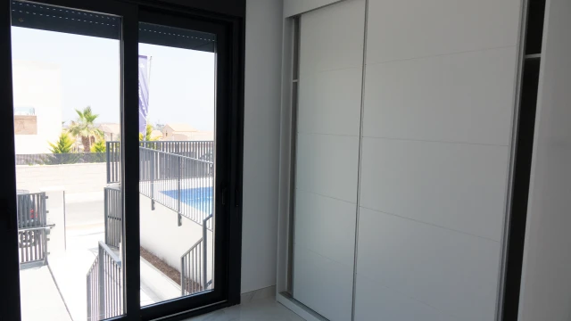 Эксклюзивная вилла с видом на море в Полопе, Аликанте