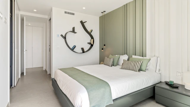 Роскошная вилла с видом на море в городе Алтея