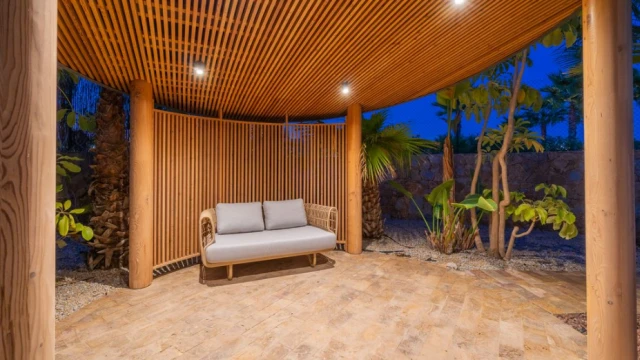 Проживание в роскоши на гольф-полях Лас-Колинас, Аликанте