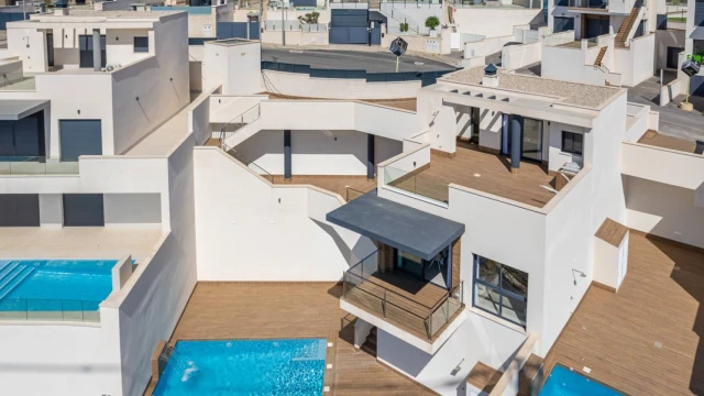 Luxury Villas in San Miguel de Salinas - Modern Design, Private Garden, Pool & Parking