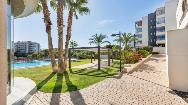 Просторная квартира с видом на море в Green Hills, Orihuela Costa