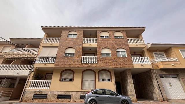 Привлекательная квартира рядом с пляжем в Ло Паган, идеально для отдыха.