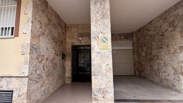 Привлекательная квартира рядом с пляжем в Ло Паган, идеально для отдыха.