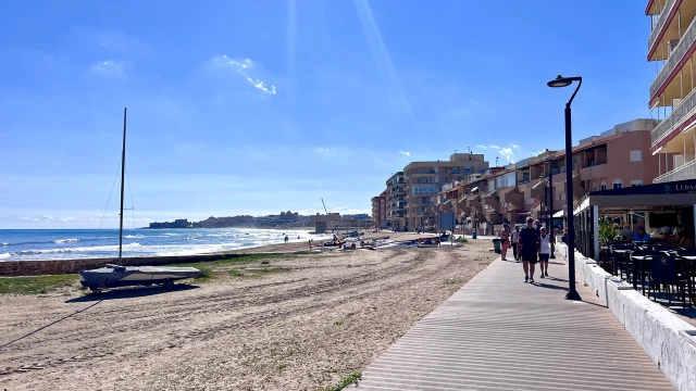 Привлекательная квартира с 3 спальнями у пляжа в Ла Мата