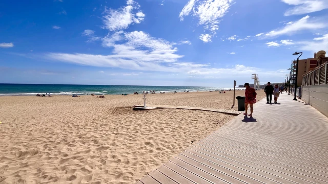 Прекрасный таунхаус на побережье в Ла Мате, с видом на море