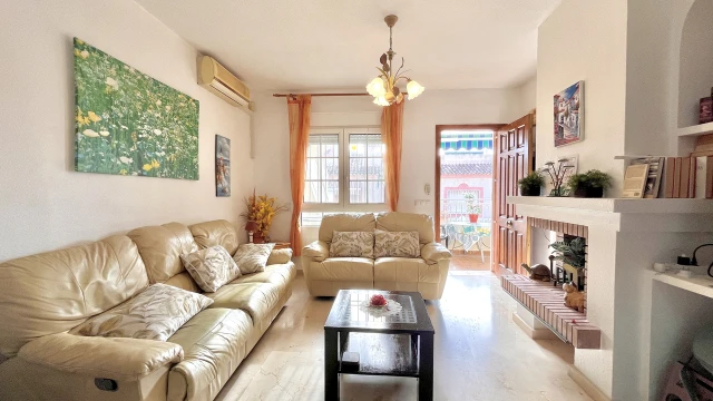 Отличный шанс приобрести уютную 2-спальную квартиру на первом этаже в Playa Flamenca, Flamingo Hills III.