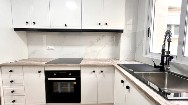 Apartament 2 sypialnie w San Miguel de Salinas - nowoczesny design i dogodna lokalizacja