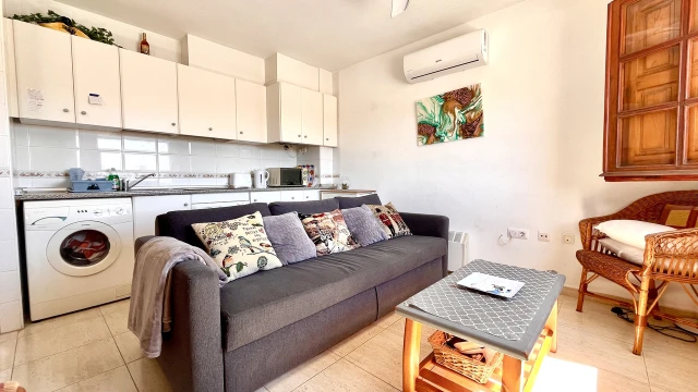 Шикарная квартира в центре Плайя Фламенка, готова к заселению