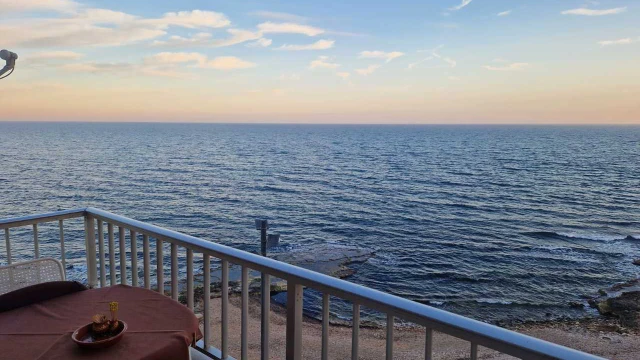 Уютная квартира на первой линии в Торревьехе