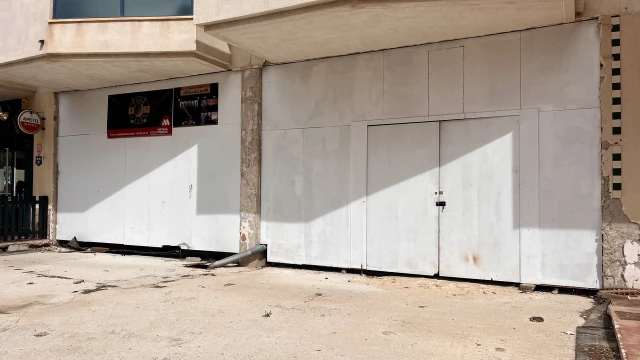 Уникальная недвижимость у пляжа Ла Зения: 2 независимые единицы, идеальное место для инвестиций!