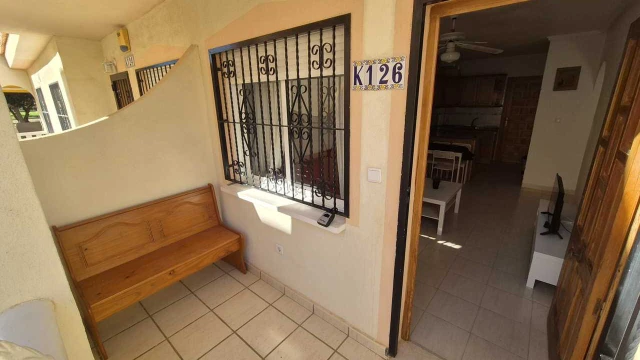 Уютная квартира на первом этаже с террасой в районе Ла-Флорида