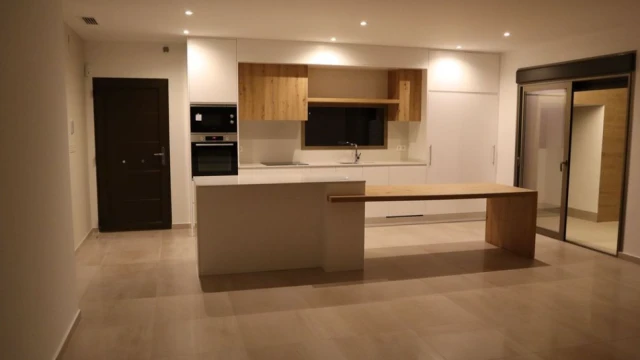 Новые современные виллы с бассейном и садом рядом с Аспе