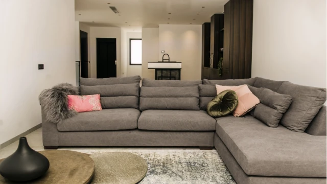 Эксклюзивные дизайнерские виллы с видом на море в Рохалесе