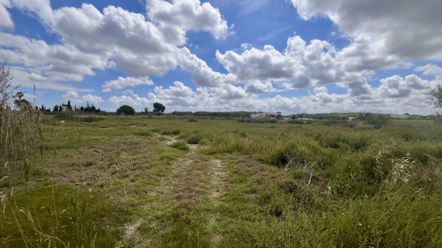 Исключительный урбанистический участок 10 151 м² с видом на горы