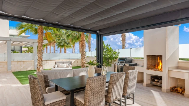 Современная вилла с садом, террасами и видом на море рядом с пляжем и ТЦ