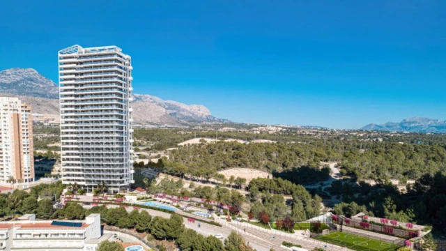 Modern sea-view apartments in a new landmark tower in Benidorm