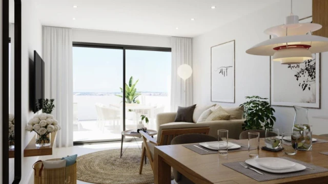 Современные апартаменты в Торревьехе с видами, спа и бассейном