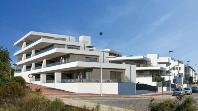 Современные меблированные апартаменты у моря в Ла Марина дель Пинет