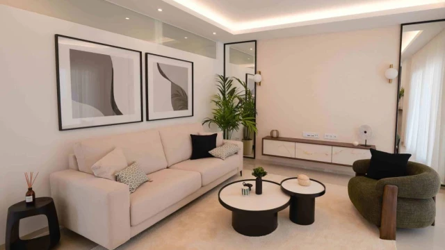 Современные дома с садом и бассейном в престижном районе Сьюдад Кесада