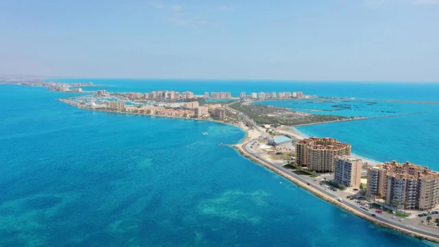 Современные апартаменты в Ла-Манге дел Мар Менор между двумя морями