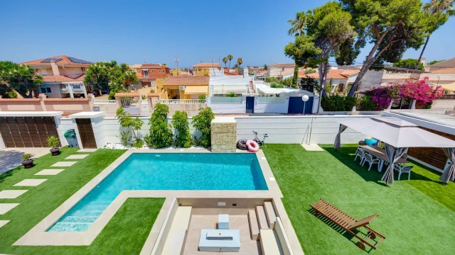 Роскошная вилла для постоянного проживания, отпуска или инвестиций